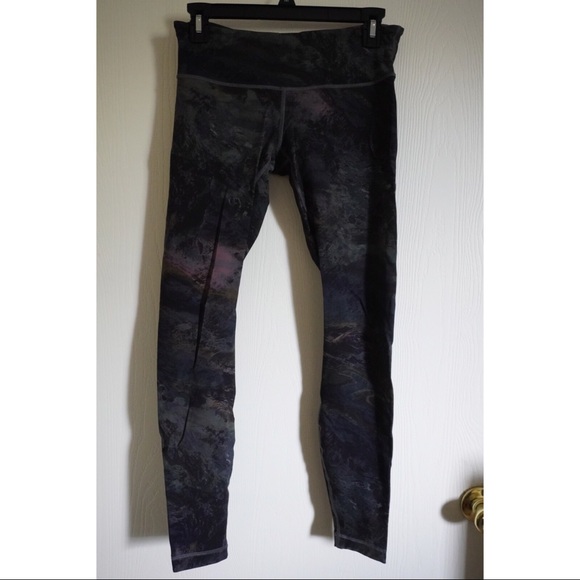 lululemon athletica Pants - Lululemon Printed Wunder Unders lululemon athletica Pants - Lululemon Printed Wunder Unders
